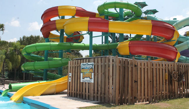 Contacta a Balneario Six Flags Hurricane Harbor